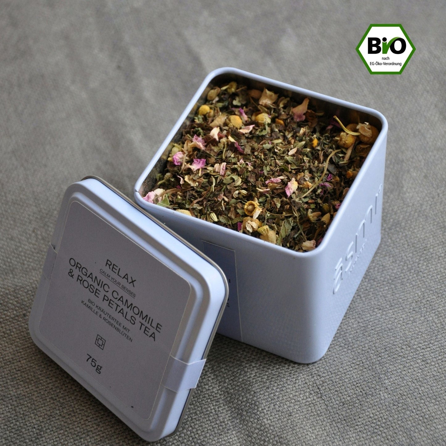Relax tea with chamomile & rose petals